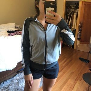 Nike Women’s Full Zip jacket